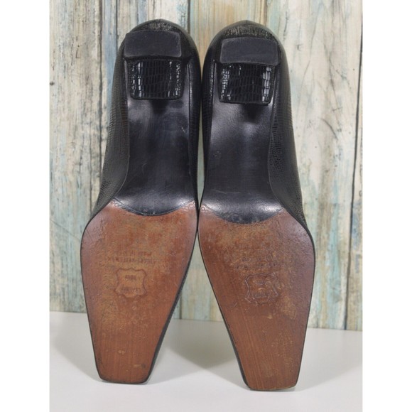 Stuart Weitzman Size 6 Black Snake Print Chic Pumps - Picture 5 of 10